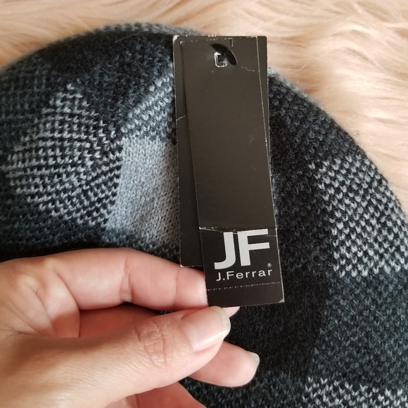 J.Ferrar Revesable Beanie For Men - Picture 6 of 7